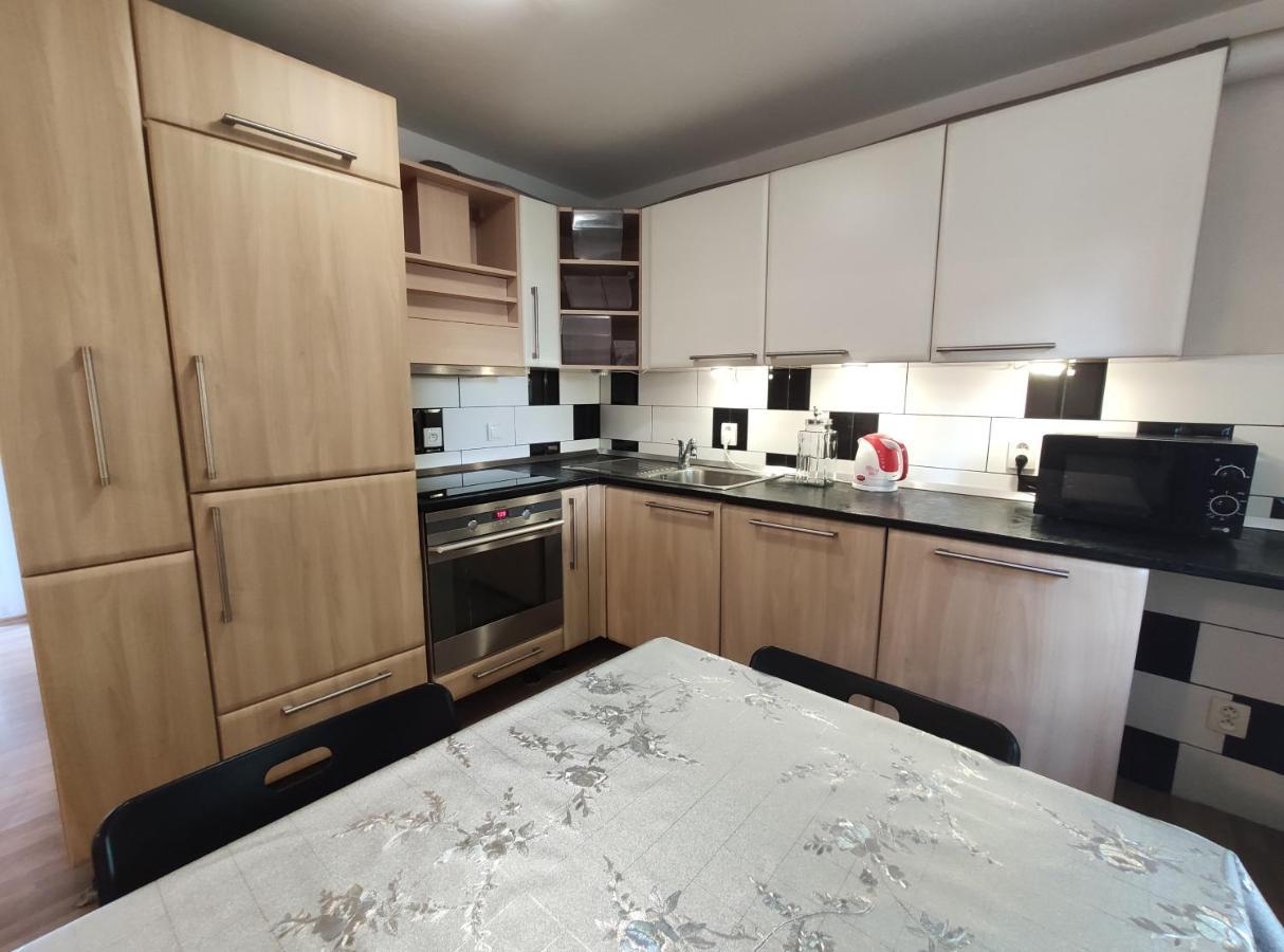 Apartman Hulin, Chrastany - Bily エクステリア 写真